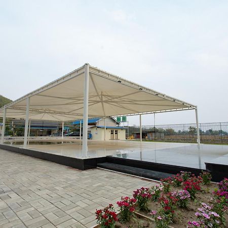 Radiant Club & Resort Imphal Esterno foto